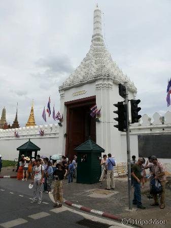 ด้านหน้า