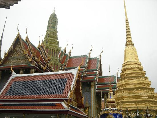 Храм Изумрудного Будды