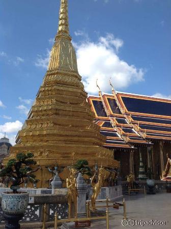 วัดพระแก้ว หรือวัดพระศรีรัตนศาสดาราม