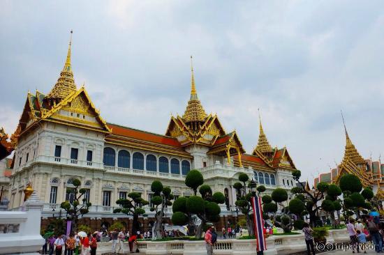 บริเวณโดยรอบ วัดพระแก้ว