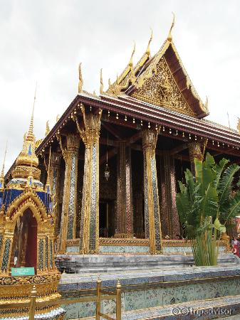 エメラルド寺院