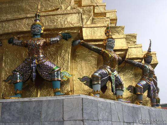 エメラルド寺院 (ワット・プラケーオ)