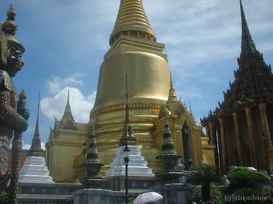 ワットプラケオ