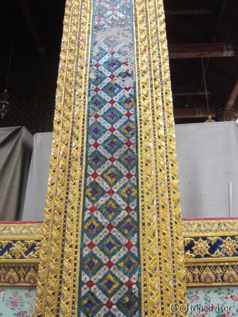 エメラルド寺院の柱