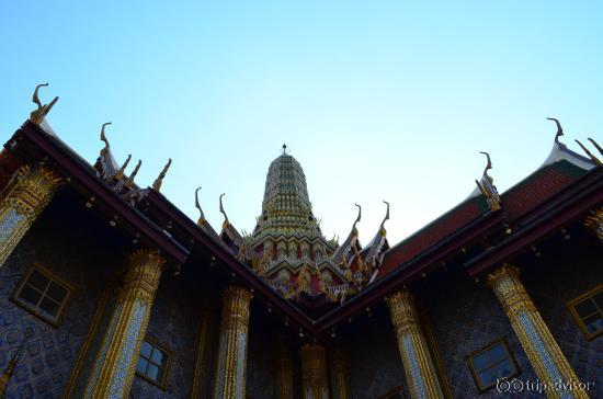 แม้เพียงมุมของเสี้ยวอาคาร ก็งามล้ำค่าแล้วครับ