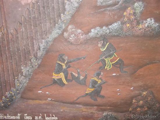 роспись на стене вокруг храма