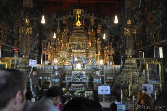 Spectacular temple. Buddha is smaller and far away. Limited time to look.