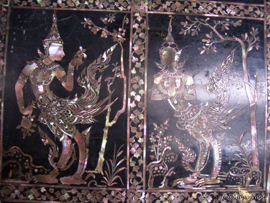 Particolare piedi budda