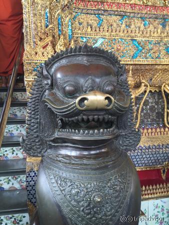 Temple du Bouddha d’Émeraude (Wat Phra Kaeo)