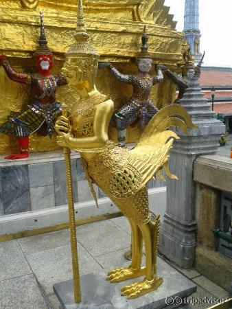 Statue Wat Phra Kaeo