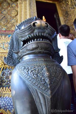Guarding the door to the Emerald Buddha