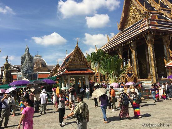 Beautiful but touristy place