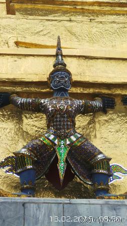 Temple of the Emerald Buddha (Wat Phra Kaew)