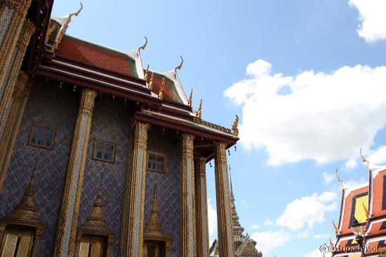 Temple of the Emerald Buddha (Wat Phra Kaew)
