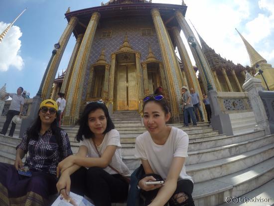 Behind the Wat Phra Kaew