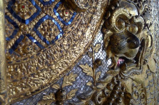 entrance door of Temple of the Emerald Buddha