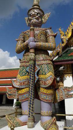 Criaturas míticas que guardam as entradas