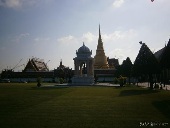 Blick auf Tempelanlage von Außen