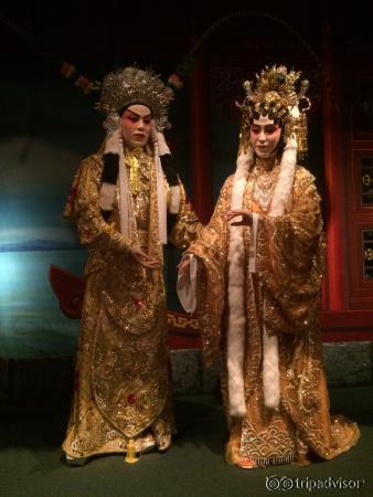 Этот музей  мне невероятно понравился!!!! Много костюмов, интересных штучек. Идеальное времяпров