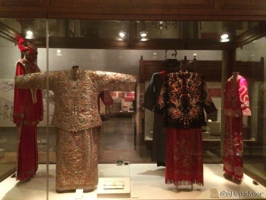 Этот музей  мне невероятно понравился!!!! Много костюмов, интересных штучек. Идеальное времяпров