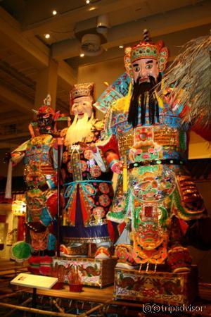 มีงิ้วด้วยนะ