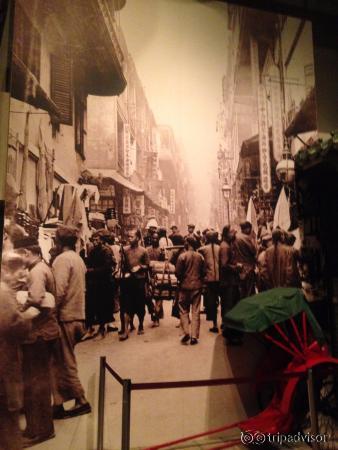 昔の町並みや人の記録