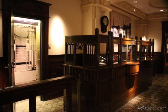 英国に統治された銀行のモデル