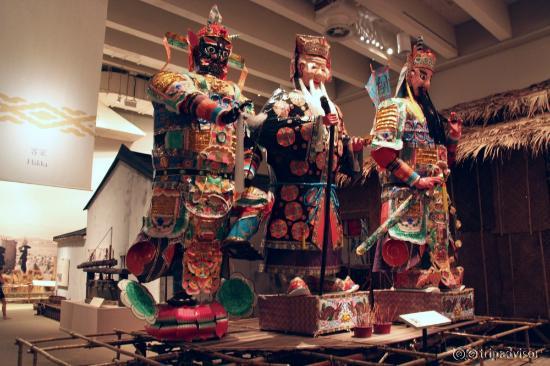 Guardian figure effigies