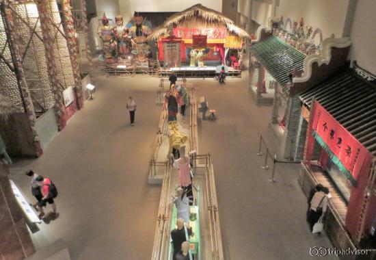 Overhead view of a gallery in the HK Museum of History.
