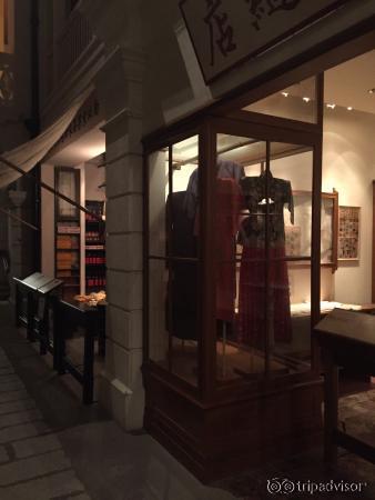 Reconstruction of a shop