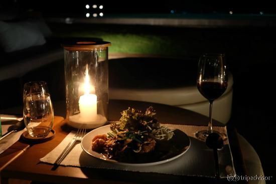 บริเวณรอบๆ รร.