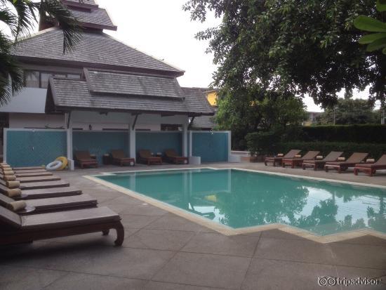 Nice pool for cool down