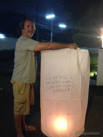 Setting up the lantern