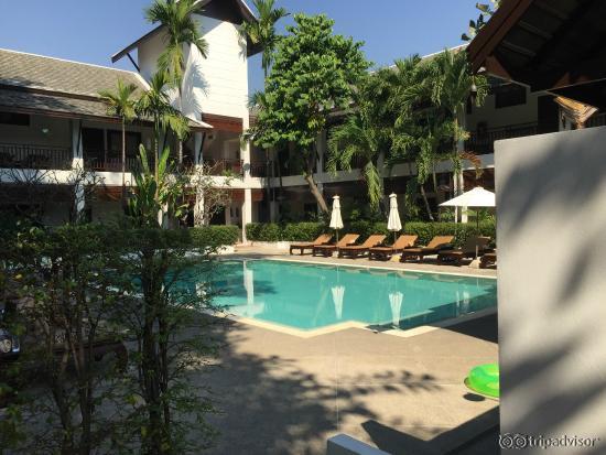 The REALLY COLD swimming pool