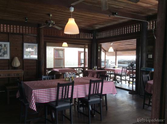 Cool Breeze Cafe Bar