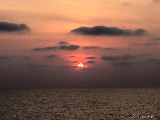 sun set view 150 m from the resort