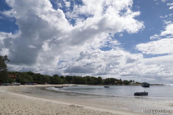 la plage, juste devant le bungalow