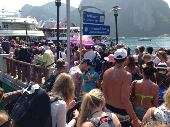 Chegada caótica na ilha