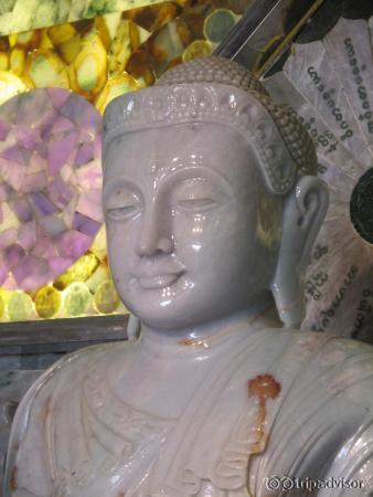 Jade buddha