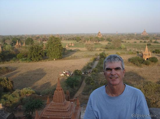 Bagan plains as seen from Shwesandaw Pagoda
