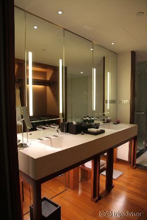 Huge studio suite!