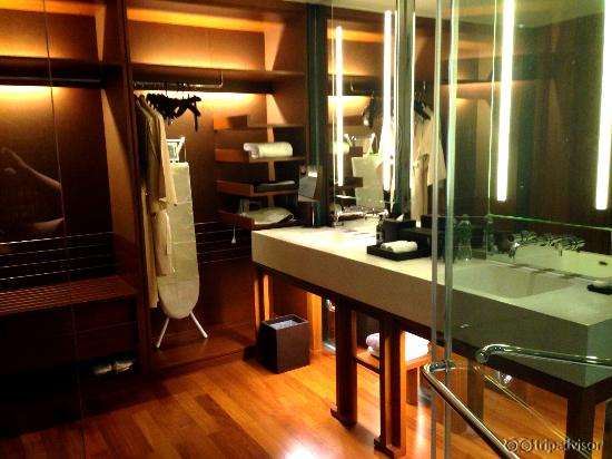 WASHROOM