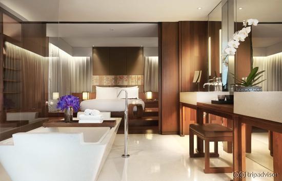 Vertigo Suite
