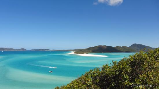 Whitehaven beach and Hill Inlet