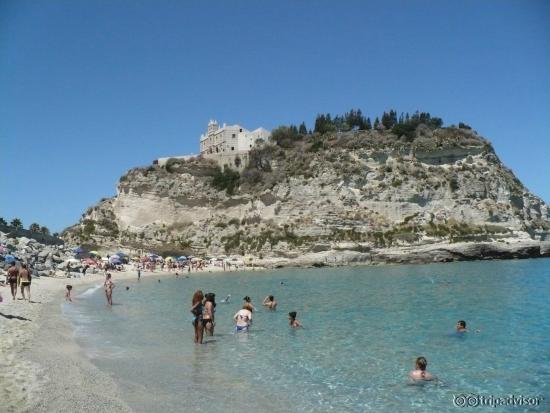 La spiaggia vista da destra