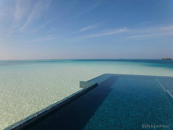 view of the lagoon from the swimming pool of the Quiete Area