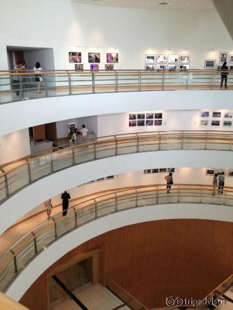 吹き抜けが気持ち良い