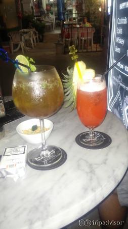 bar happy hour