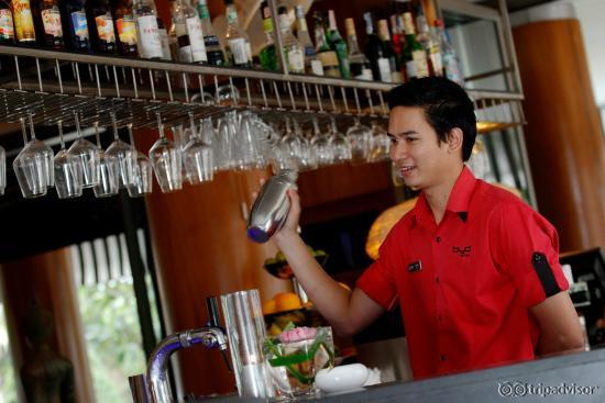 BYD Lofts Bar & Bistro