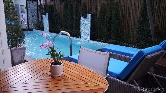 Grand Deluxe Pool Access Room